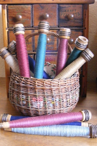 Picture of Quills with Thread