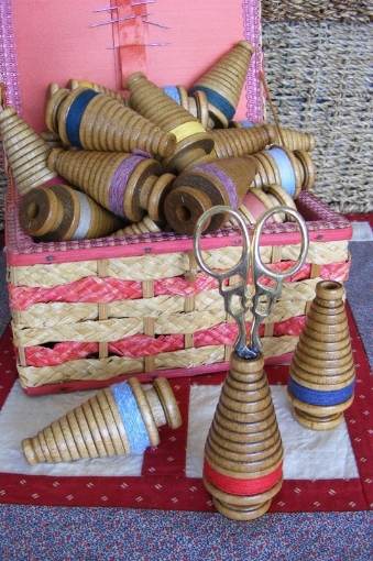 Picture of Wooden Cone Bobbins
