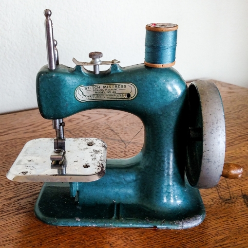 Picture of Stitch Mistress Toy Sewing Machine