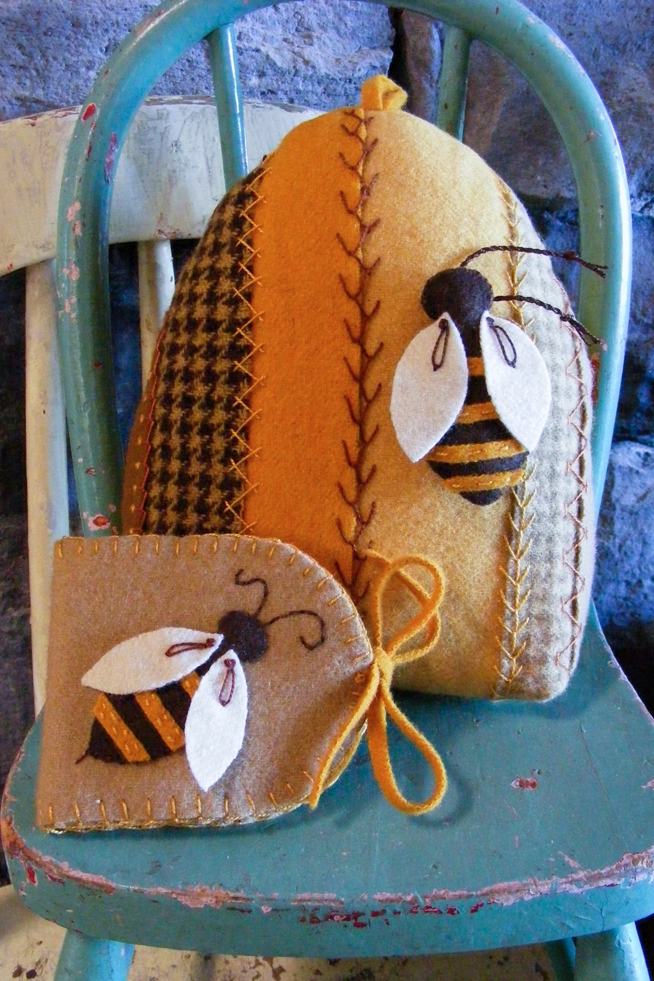 Bee Hive Sampler Wool Pin Cushion Fabric Pack
