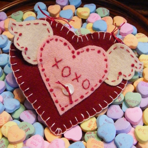 Picture of Freebie - Valentine Heart Pin Keep