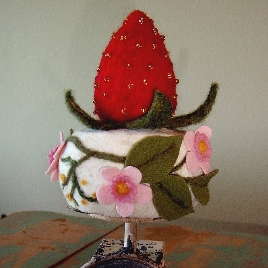 Needle Felted Strawberry Pin Cushion