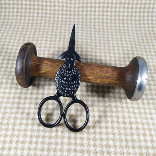 Picture of Sheep Embroidery Scissors - Primitive