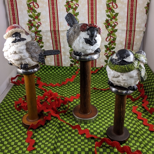 Picture of Woodland Resin Holiday Birds - set of 3