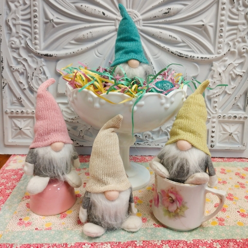 Picture of Spring Gnome with Feet