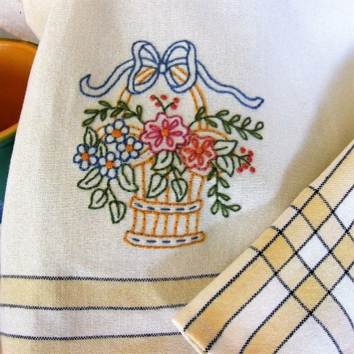 Mother's Day Tea Towel - Hand Embroidery Pattern