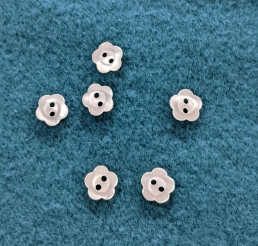 Picture of Ivory Floral Buttons (Pack of 6) 