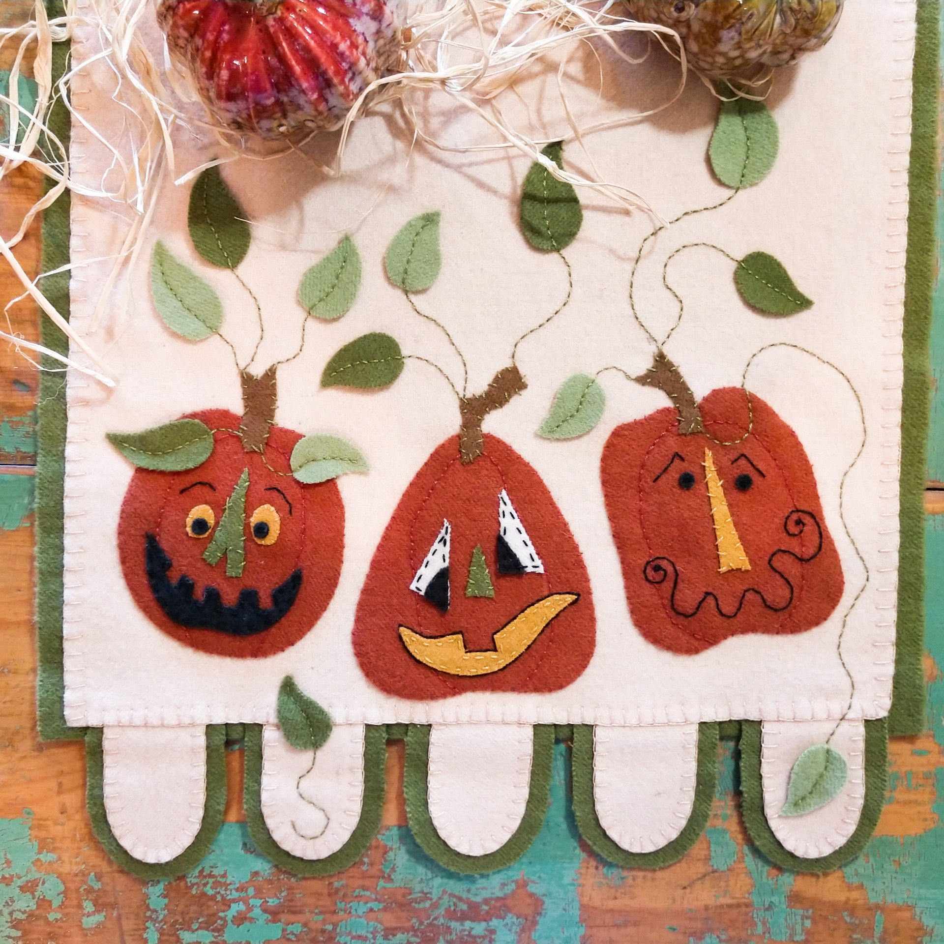 Pumpkin Patch Table Runner - Wool Applique Pattern - Shipped