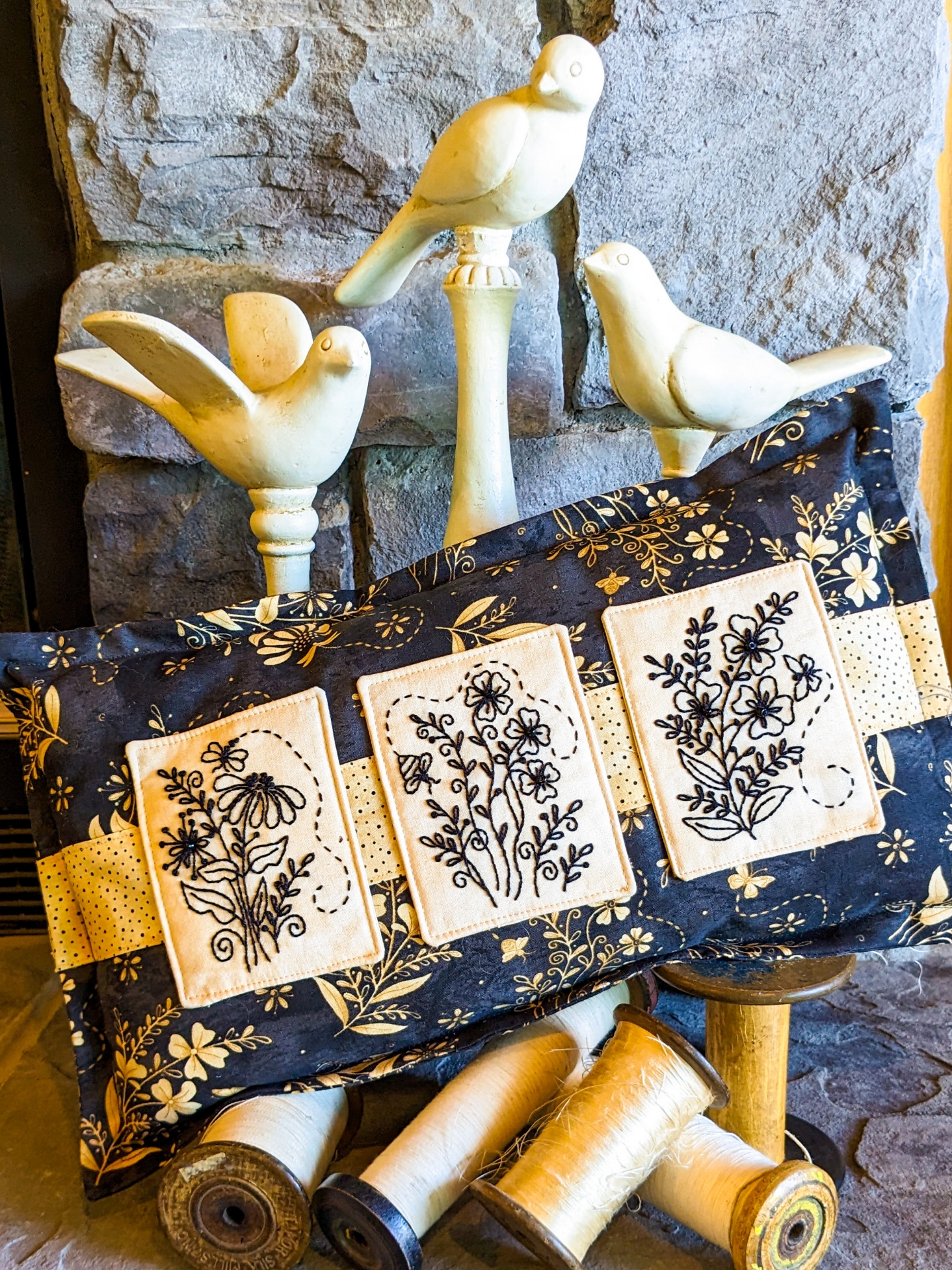 Wildflower Bouquet Pillow - Machine Embroidery Pattern - Download