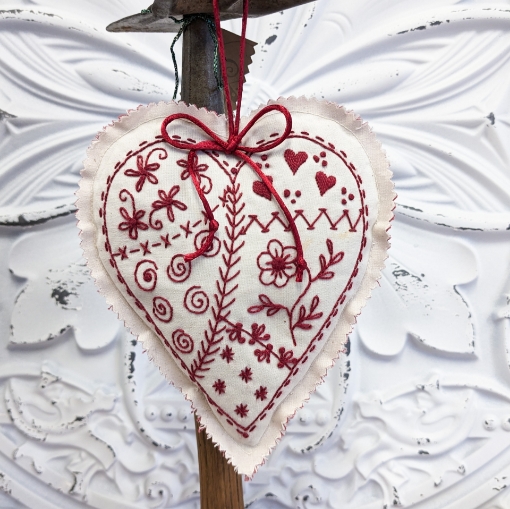 Sachet Heart - Hand Embroidery Pattern