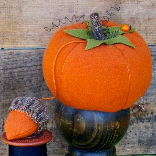 Picture of BIG Fat Pumpkin Pin Cushion Set - Wool Applique Pattern - Download