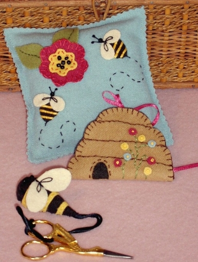 Sewing Bee Pin Cushion - Wool Applique Pattern