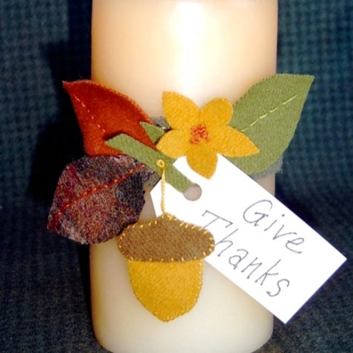 Picture of Give Thanks Candle Wrap - Wool Applique Pattern - Download