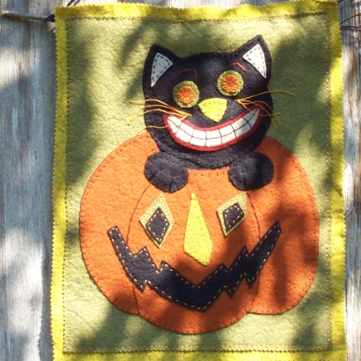 Picture of Pepper in the Pumpkin - Wool Applique Pattern - Download