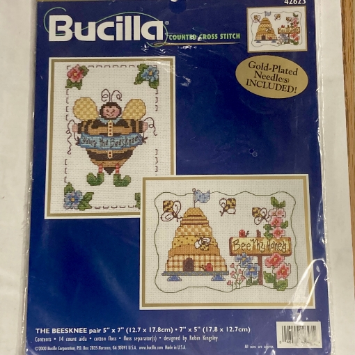 Picture of The Beesknee Pair - Counted Cross Stitch - Kit