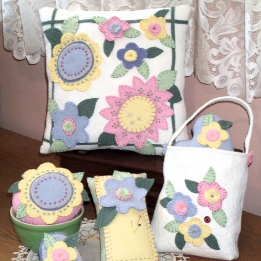 Picture of Sherbet Blossoms Set - Wool Applique Pattern - Download